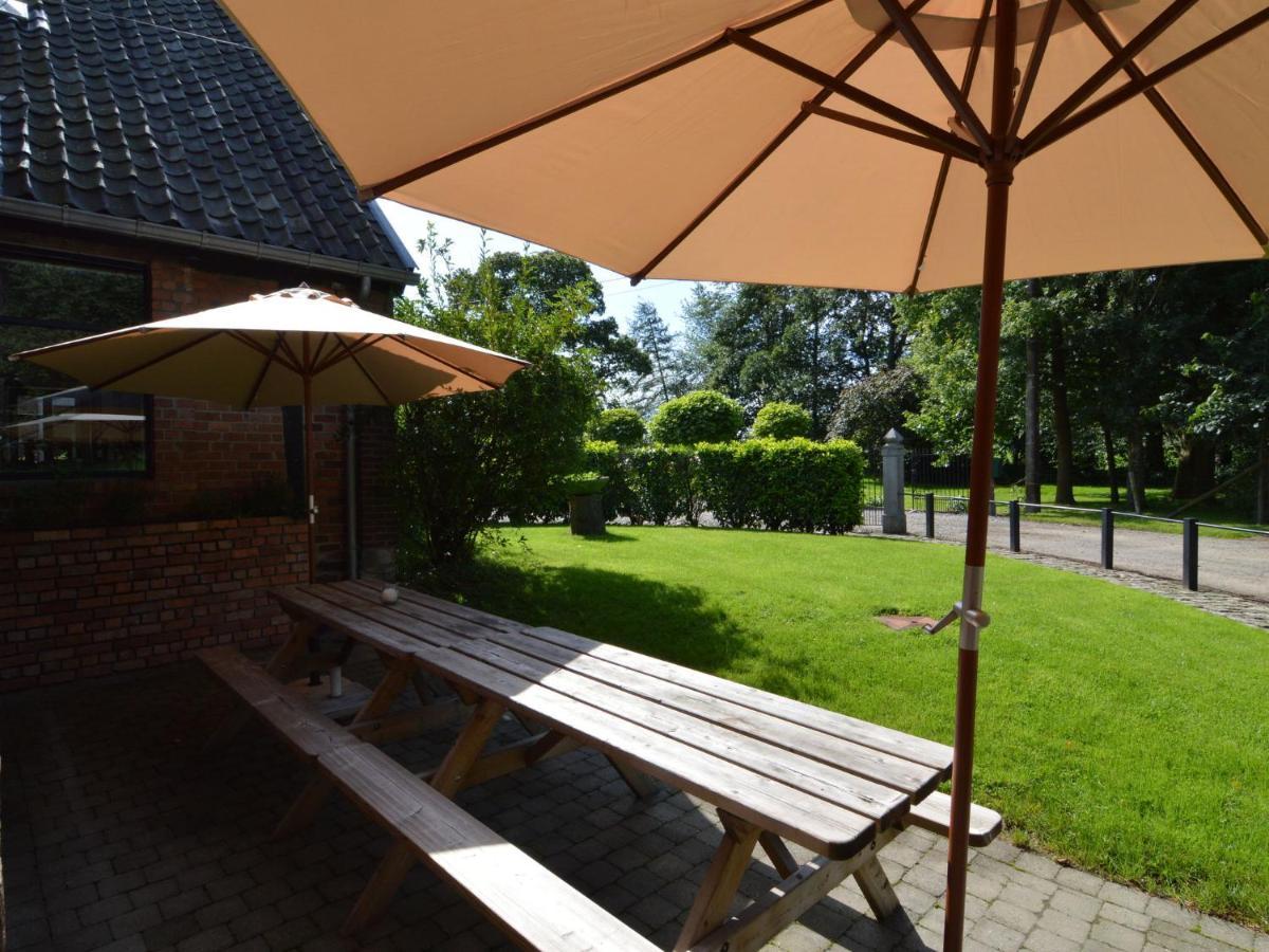 Spacious House In A Farm Located In The Bucolic Teuven Exteriér fotografie